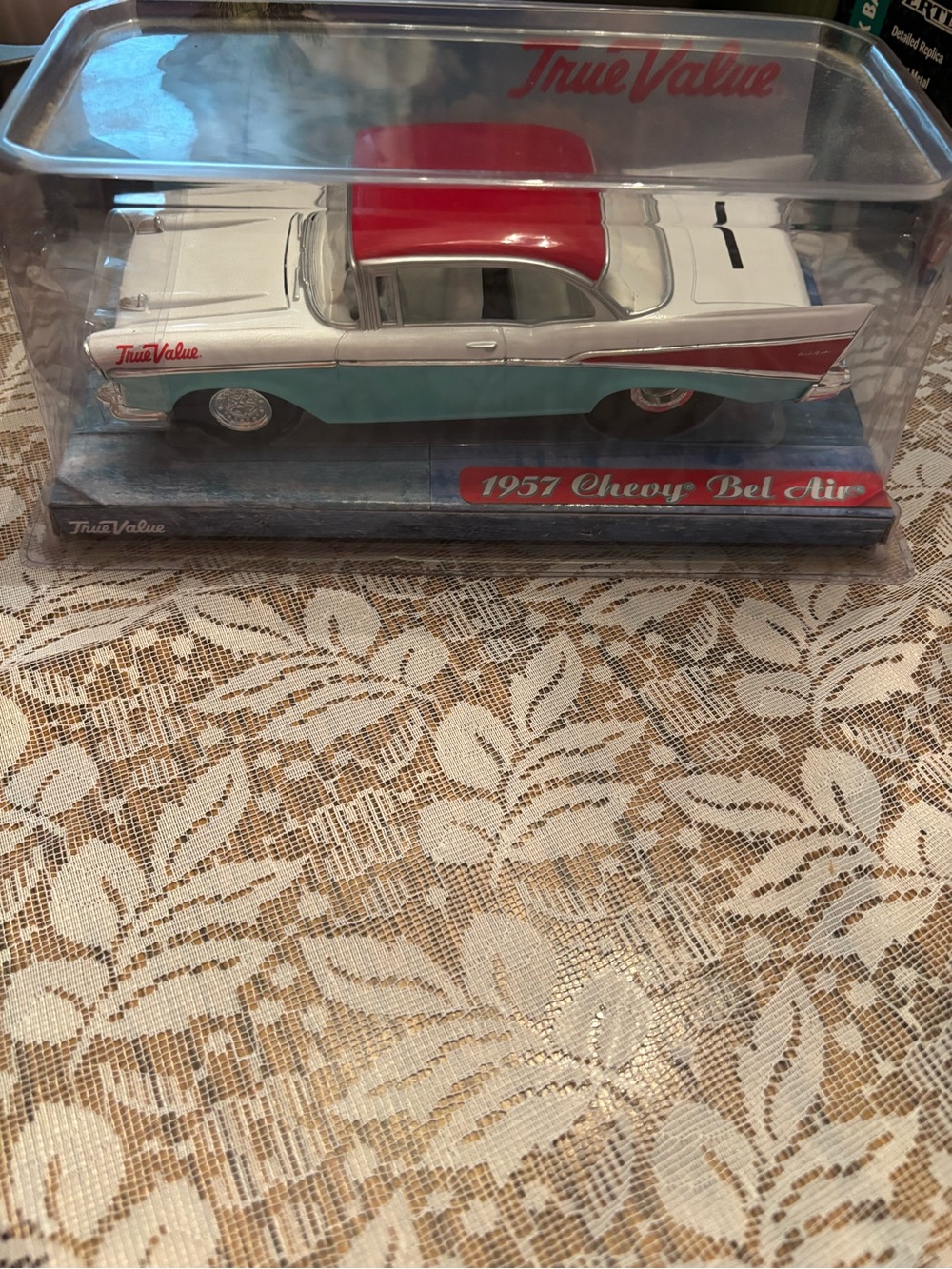 1957 Chevy Bel Air Die-Cast Model - White, Red & Teal - Picture 2 of 3